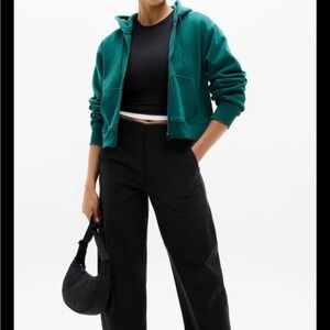 Athleta - Skyline High Rise Barrel Leg Pant - Size 12 Black